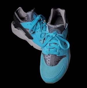 🔥 Custom Men's Nike Air Huarache Sneakers, Size 6.5, Sky Blue, Gray & Silver 🔥